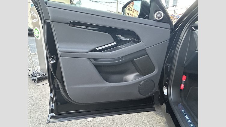 2023 認定中古車 Land Rover Range Rover Evoque サントリーニブラック D200マイルドハイブリッド（ディーゼル）  DYNAMIC SE