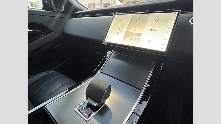 2023 認定中古車 Land Rover Range Rover Evoque サントリーニブラック D200マイルドハイブリッド（ディーゼル）  DYNAMIC SE