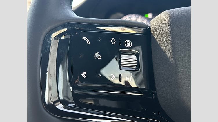 2023 認定中古車 Land Rover Range Rover Evoque サントリーニブラック D200マイルドハイブリッド（ディーゼル）  DYNAMIC SE
