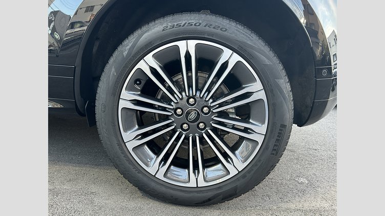 2023 認定中古車 Land Rover Range Rover Evoque サントリーニブラック D200マイルドハイブリッド（ディーゼル）  DYNAMIC SE