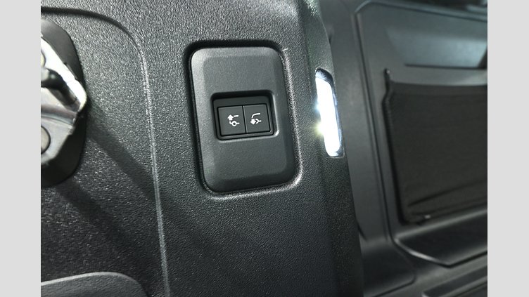 2024 認定中古車 Land Rover Defender 110 パンゲアグリーン D300 AWD（AT） X-DYNAMIC HSE