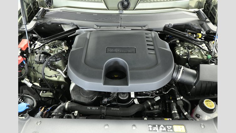 2024 認定中古車 Land Rover Defender 110 パンゲアグリーン D300 AWD（AT） X-DYNAMIC HSE