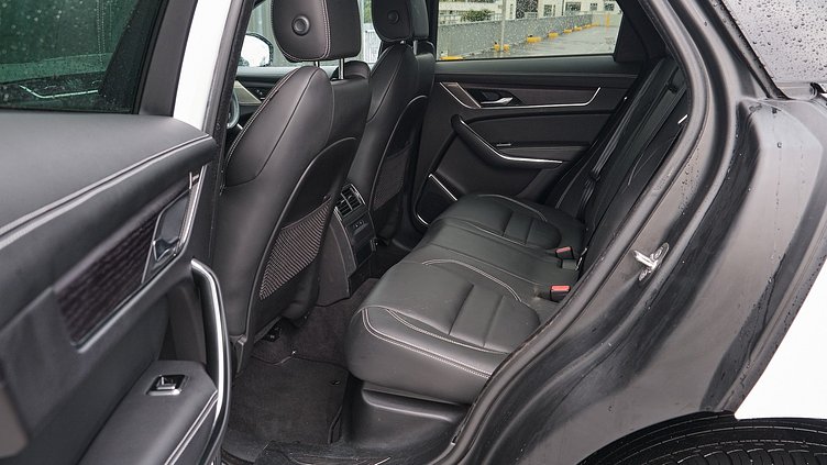 2025 Approved Jaguar F-Pace Ostuni Pearl White P400e R-Dynamic HSE