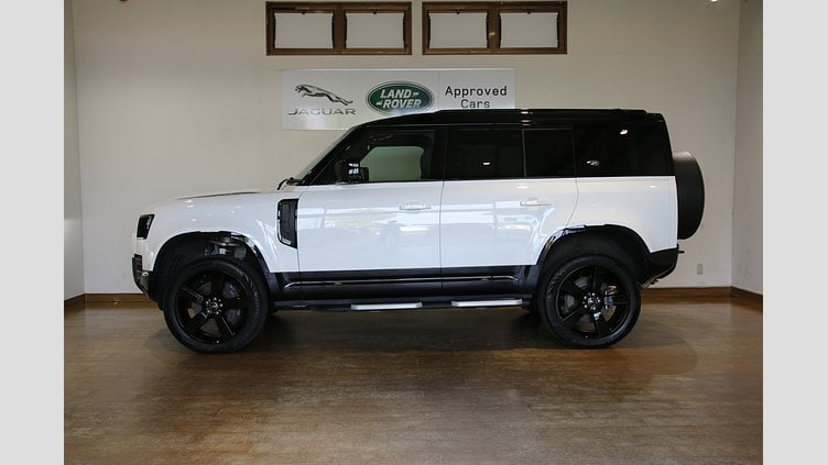 2023 認定中古車 Land Rover Defender 110 フジホワイト D300 AWD（AT） X-DYNAMIC HSE