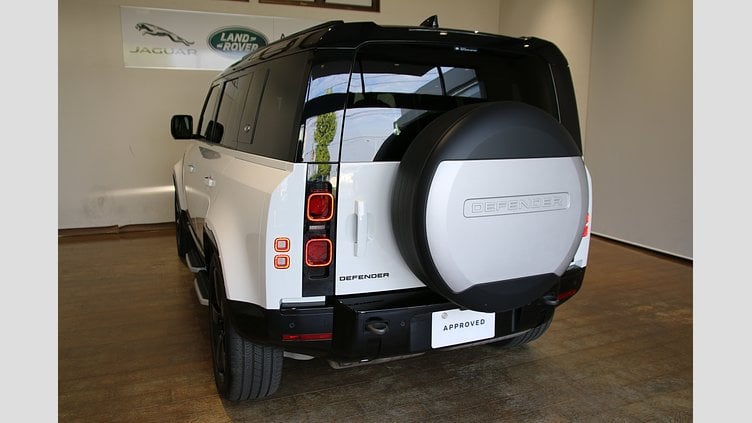 2023 認定中古車 Land Rover Defender 110 フジホワイト D300 AWD（AT） X-DYNAMIC HSE