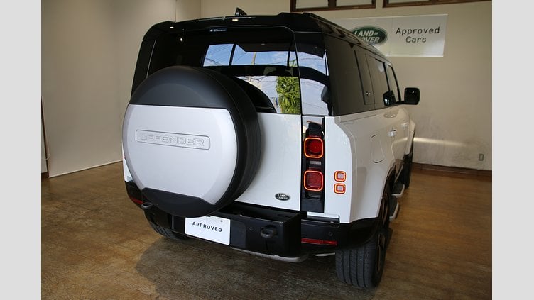 2023 認定中古車 Land Rover Defender 110 フジホワイト D300 AWD（AT） X-DYNAMIC HSE