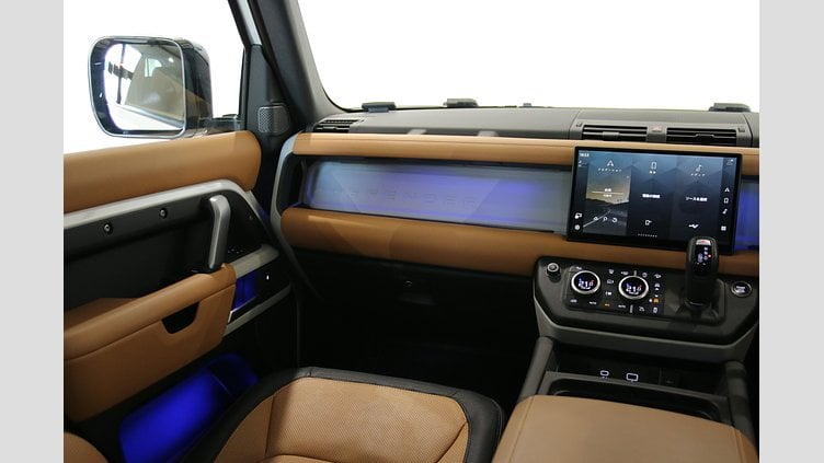 2023 認定中古車 Land Rover Defender 110 フジホワイト D300 AWD（AT） X-DYNAMIC HSE