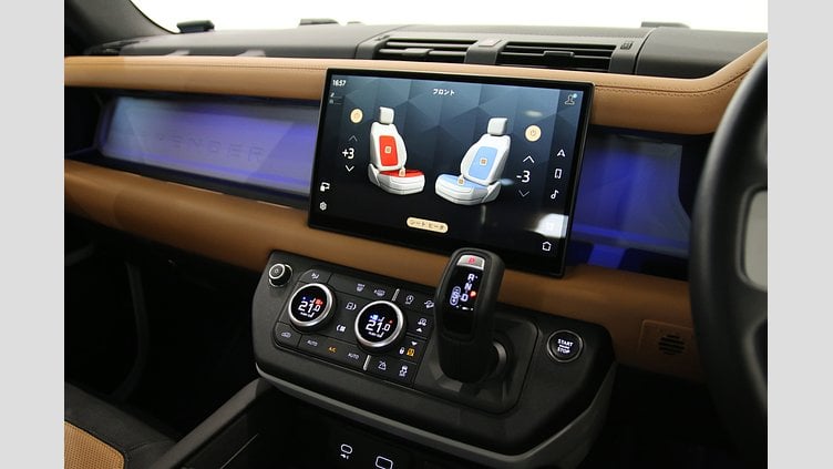 2023 認定中古車 Land Rover Defender 110 フジホワイト D300 AWD（AT） X-DYNAMIC HSE