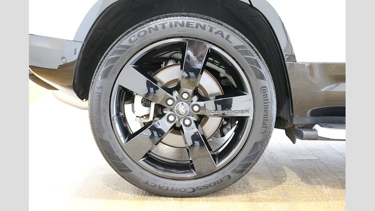 2023 認定中古車 Land Rover Defender 110 フジホワイト D300 AWD（AT） X-DYNAMIC HSE
