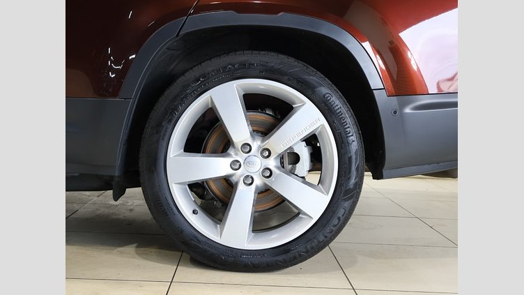 2022 認定中古車 Land Rover Defender 130 セドナレッド D300 AWD AUTOMATIC MHEV FIRST EDITION