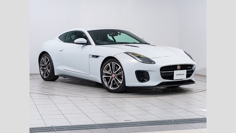 2019 認定中古車 Jaguar F-Type ユーロン ホワイト (メタリック) ジャガー 2.0リッターi4 300PS ターボチャージドガソリンエンジン (オートマチックトランスミッション) F-TYPEクーペ R-DYNAMIC
