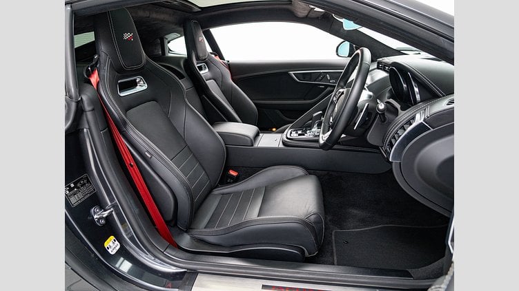 2019 認定中古車 Jaguar F-Type カルパチアン グレー (プレミアム・メタリック) ジャガー 2.0リッターi4 300PS ターボチャージドガソリンエンジン (オートマチックトランスミッション) F-TYPEクーペ CHEQUERED FLAG