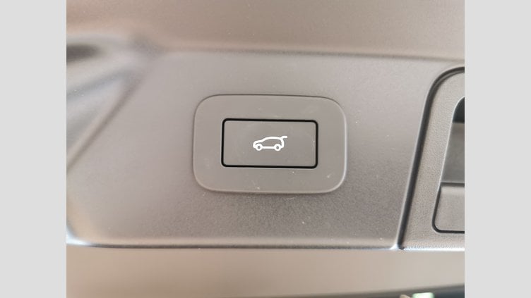 2024 認定中古車 Land Rover Range Rover Velar カルパチアングレイ D200マイルドハイブリッド（ディーゼル） スタンダードホイールベース S