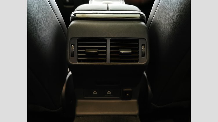 2024 認定中古車 Land Rover Range Rover Velar カルパチアングレイ D200マイルドハイブリッド（ディーゼル） スタンダードホイールベース S