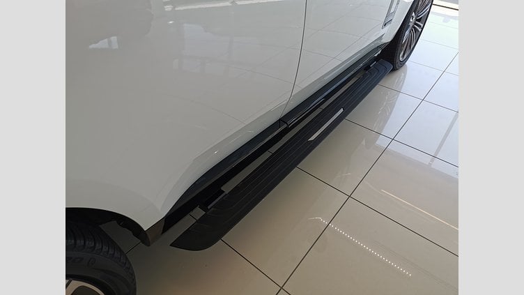 2023 認定中古車 Land Rover Range Rover オストゥーニパールホワイト D300 AWD MHEV（AT） スタンダードホイールベース AUTOBIOGRAPHY