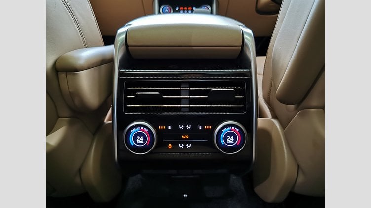 2023 認定中古車 Land Rover Range Rover オストゥーニパールホワイト D300 AWD MHEV（AT） スタンダードホイールベース AUTOBIOGRAPHY