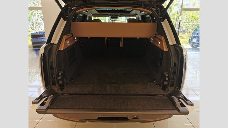 2023 認定中古車 Land Rover Range Rover オストゥーニパールホワイト D300 AWD MHEV（AT） スタンダードホイールベース AUTOBIOGRAPHY