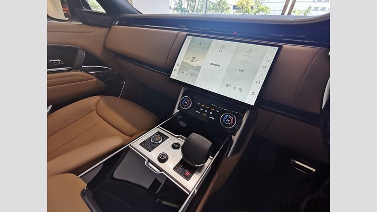 2023 認定中古車 Land Rover Range Rover オストゥーニパールホワイト D300 AWD MHEV（AT） スタンダードホイールベース AUTOBIOGRAPHY