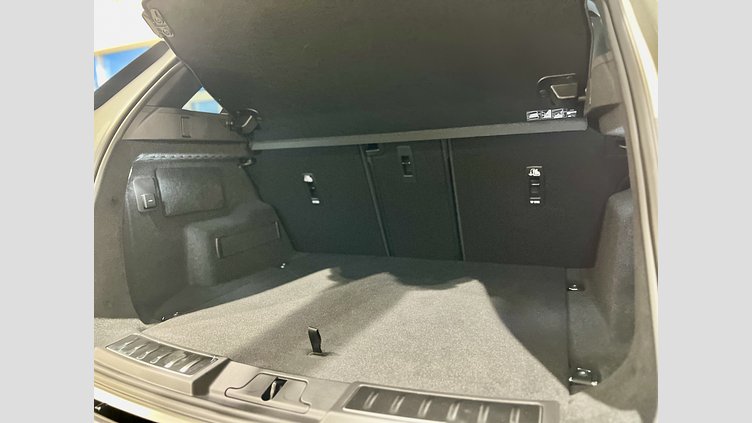 2024 認定中古車 Land Rover Range Rover Evoque フジホワイト P200（ガソリン） スタンダードホイールベース DYNAMIC SE