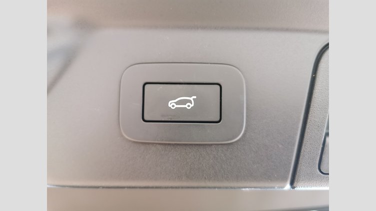 2023 認定中古車 Land Rover Range Rover Velar ヴァレジネブルー P400eプラグインハイブリッド（ガソリン） Standard Wheelbase Dynamic HSE