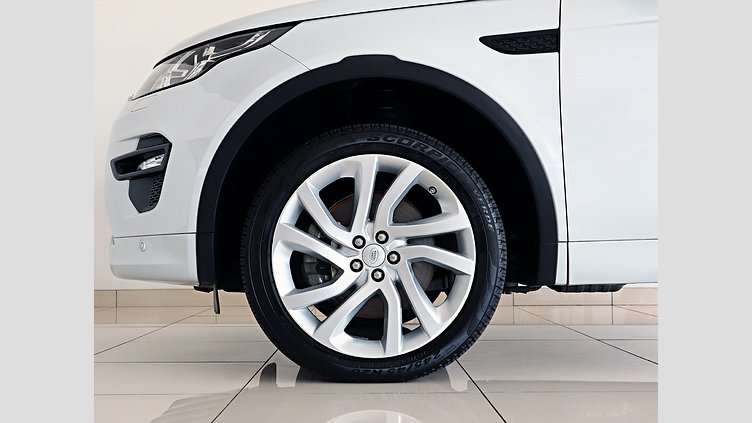 2019 Used Land Rover Discovery Sport Fuji White AWD 2.0i4 D HSE