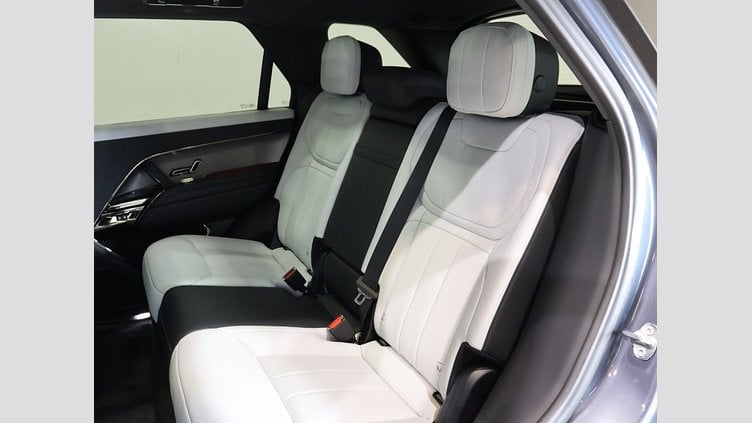 2024 認定中古車 Land Rover Range Rover Sport ヴァレジネブルー D300マイルドハイブリッド スタンダードホイールベース Dynamic HSE