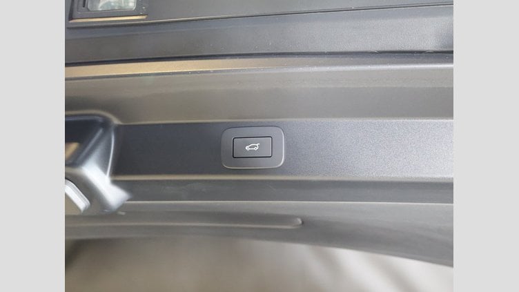 2024 認定中古車 Land Rover Range Rover Sport ヴァレジネブルー D300マイルドハイブリッド スタンダードホイールベース Dynamic HSE