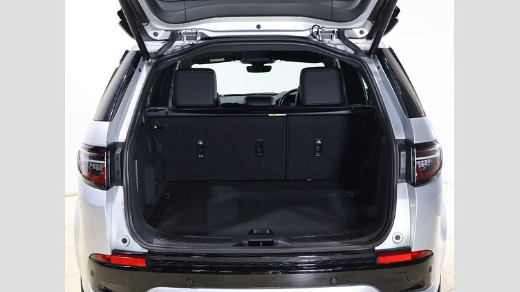 2022 認定中古車 Land Rover Discovery Sport Hakuba Silver 1.5 litre i3 PHEV​ R-Dynamic SE P 300e