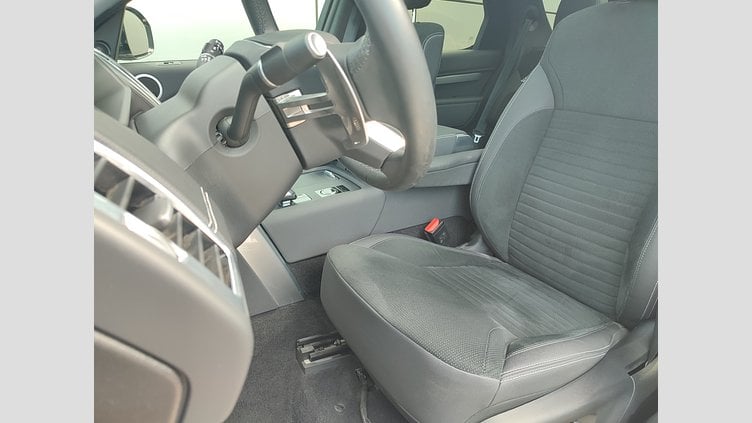 2024 Approved/Jazdené Land Rover Discovery Eiger Grey 4x4 3.0 I6 D300 MHEV Dynamic SE AWD A/T 5 2