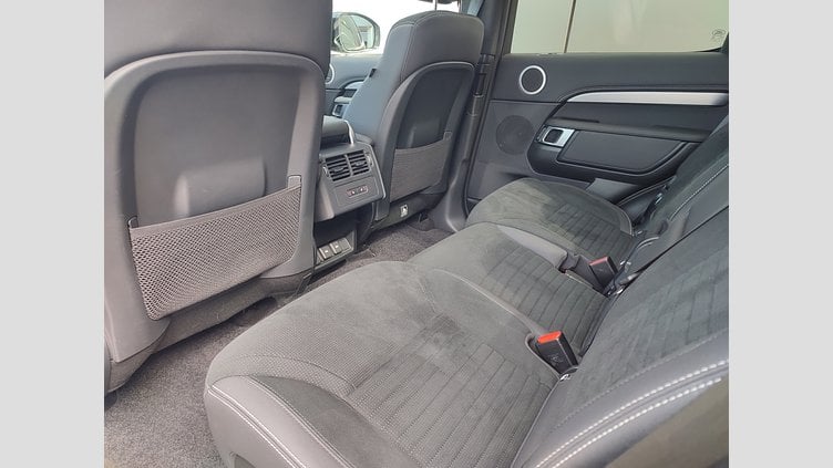 2024 Approved/Jazdené Land Rover Discovery Eiger Grey 4x4 3.0 I6 D300 MHEV Dynamic SE AWD A/T 5 2