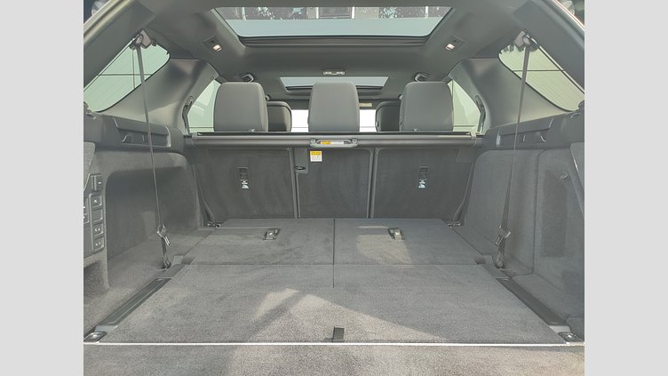 2024 Approved/Jazdené Land Rover Discovery Eiger Grey 4x4 3.0 I6 D300 MHEV Dynamic SE AWD A/T 5 2