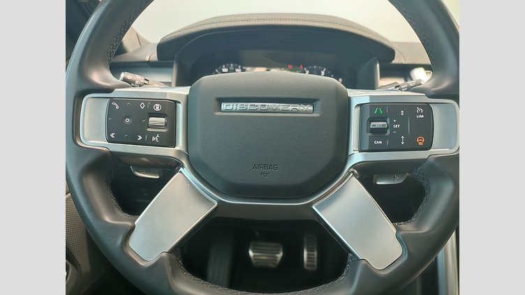 2024 Approved/Jazdené Land Rover Discovery Eiger Grey 4x4 3.0 I6 D300 MHEV Dynamic SE AWD A/T 5 2