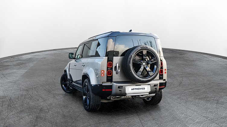 2024 Approved Land Rover Defender 110 Silicon Silver 3.0D I6 300KM AWD Auto D300 X-Dynamic HSE
