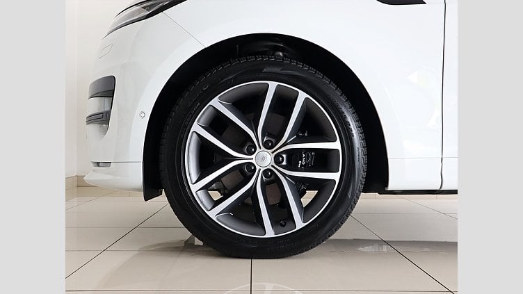 2024 Approved Land Rover Range Rover Sport Ostuni Pearl White AWD D350 Dynamic HSE