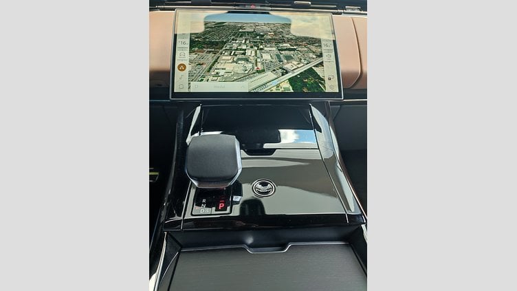 2024 Approved/Jazdené Land Rover Range Rover Sport Santorini Black 4x4 3.0 I6 D300 MHEV Dynamic SE AWD A/T