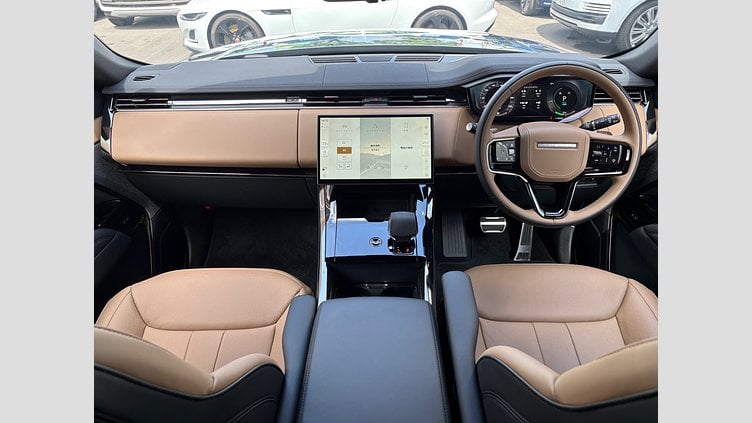 2024 認定中古車 Land Rover Range Rover Sport ジオラグリーン P550eプラグインハイブリッド（ガソリン） スタンダードホイールベース Dynamic SE