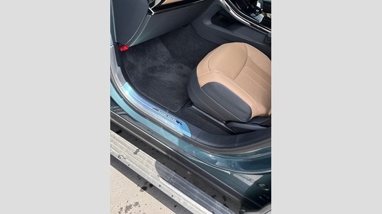 2024 認定中古車 Land Rover Range Rover Sport ジオラグリーン P550eプラグインハイブリッド（ガソリン） スタンダードホイールベース Dynamic SE