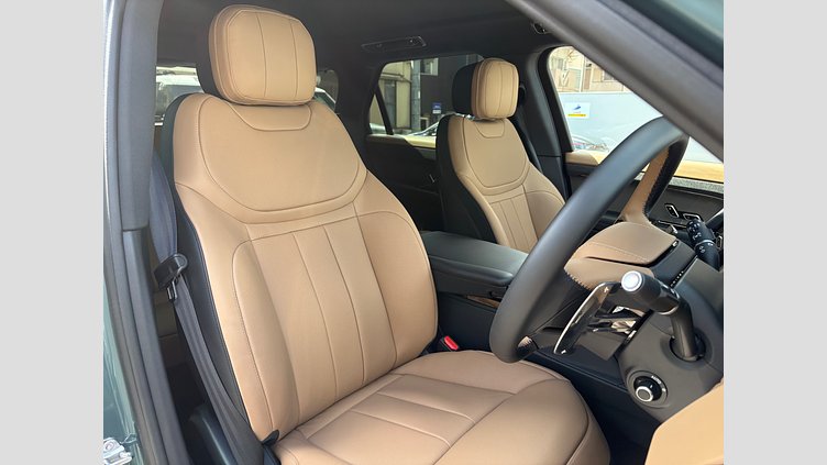 2024 認定中古車 Land Rover Range Rover Sport ジオラグリーン P550eプラグインハイブリッド（ガソリン） スタンダードホイールベース Dynamic SE