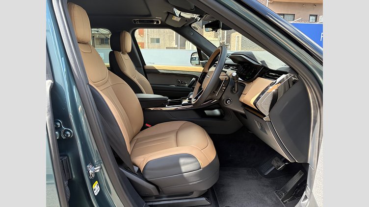 2024 認定中古車 Land Rover Range Rover Sport ジオラグリーン P550eプラグインハイブリッド（ガソリン） スタンダードホイールベース Dynamic SE