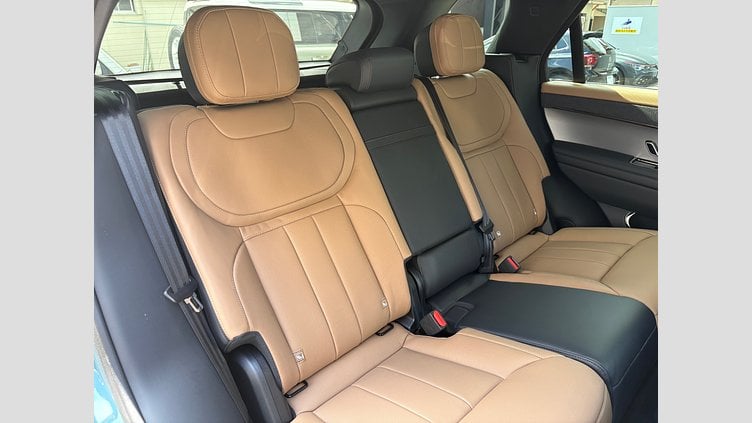 2024 認定中古車 Land Rover Range Rover Sport ジオラグリーン P550eプラグインハイブリッド（ガソリン） スタンダードホイールベース Dynamic SE
