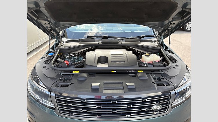 2024 認定中古車 Land Rover Range Rover Sport ジオラグリーン P550eプラグインハイブリッド（ガソリン） スタンダードホイールベース Dynamic SE
