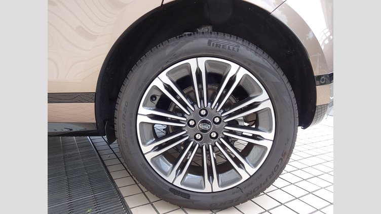 2024 認定中古車 Land Rover Range Rover Evoque コリンシアンブロンズ D200マイルドハイブリッド（ディーゼル） スタンダードホイールベース DYNAMIC SE