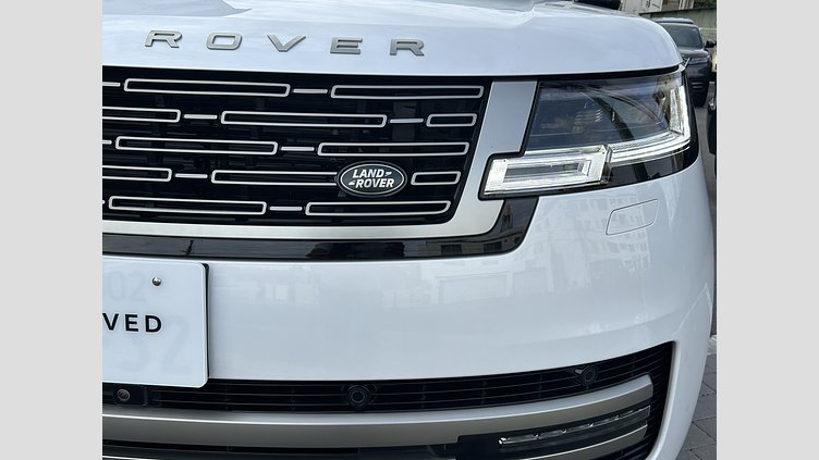 2023 認定中古車 Land Rover Range Rover オストゥーニパールホワイト（お取り扱いの有無については正規ディーラーにお問い合わせください） D300 AWD MHEV（AT） スタンダードホイールベース Autobiography