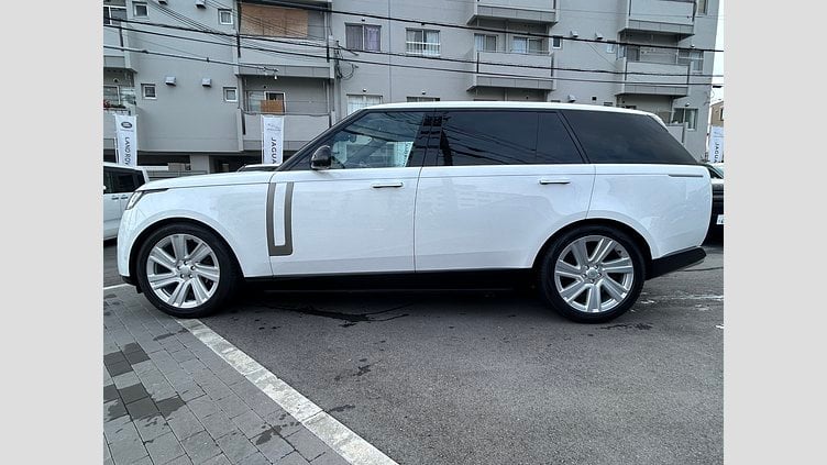 2023 認定中古車 Land Rover Range Rover オストゥーニパールホワイト（お取り扱いの有無については正規ディーラーにお問い合わせください） D300 AWD MHEV（AT） スタンダードホイールベース Autobiography