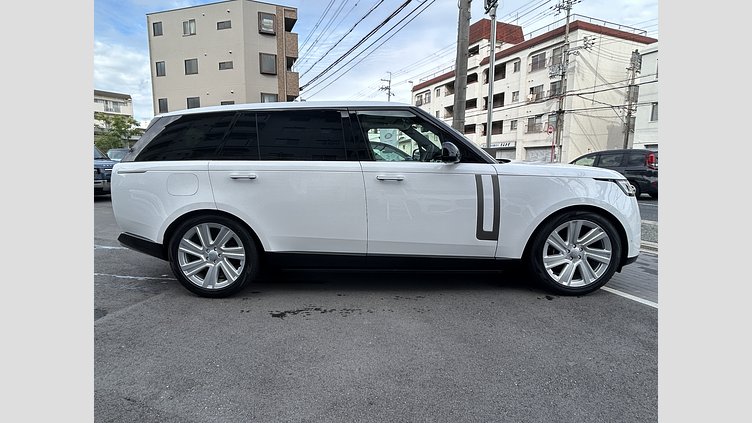 2023 認定中古車 Land Rover Range Rover オストゥーニパールホワイト（お取り扱いの有無については正規ディーラーにお問い合わせください） D300 AWD MHEV（AT） スタンダードホイールベース Autobiography
