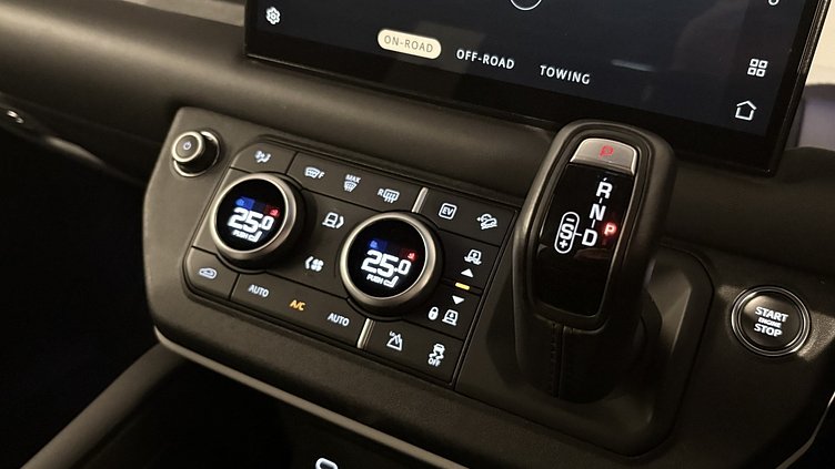 2022 Approved Land Rover Defender 110 BLACK P400e HSE