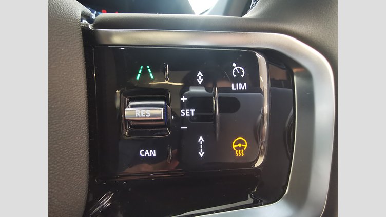 2024 認定中古車 Land Rover Discovery Sport カルパチアングレイ D200マイルドハイブリッド（ディーゼル） 標準ホイール DYNAMIC SE