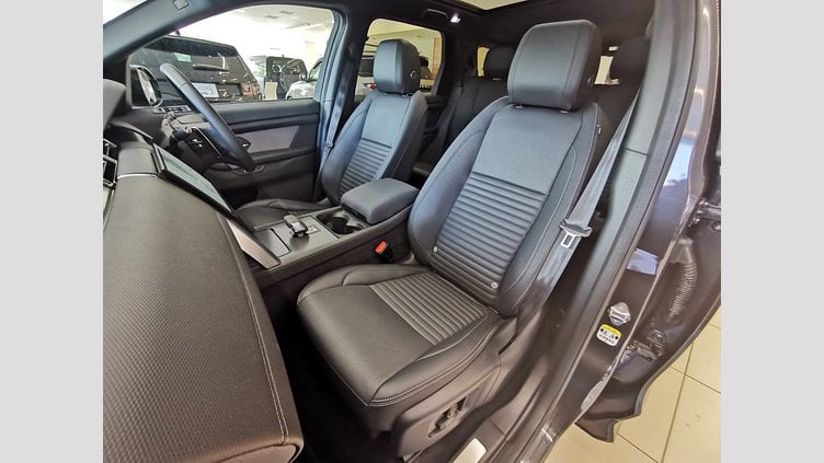 2024 認定中古車 Land Rover Discovery Sport カルパチアングレイ D200マイルドハイブリッド（ディーゼル） 標準ホイール DYNAMIC SE