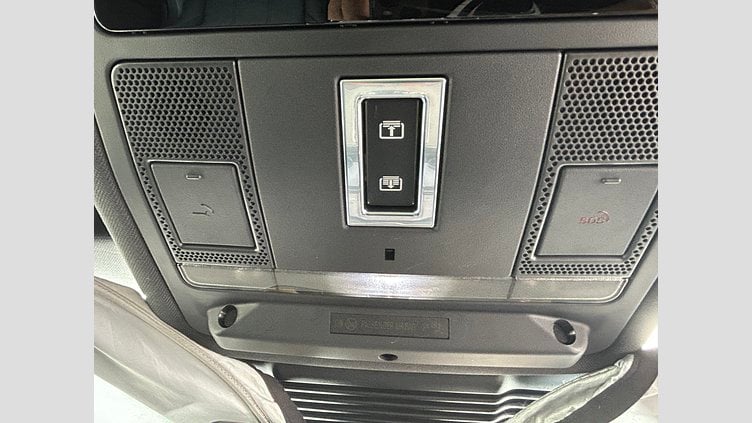 2023 認定中古車 Land Rover Range Rover Evoque フジホワイト P200 AWD（オートマチック） SE