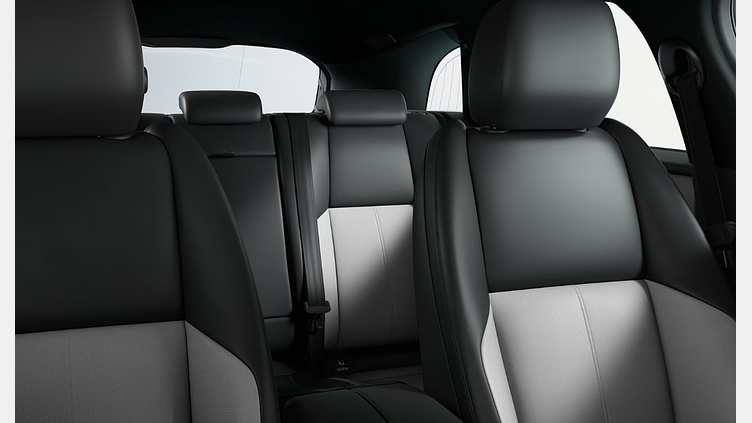 2025 SKLADOVÉ VOZIDLÁ Land Rover Range Rover Velar Čierna Santorini D200 AWD MHEV S